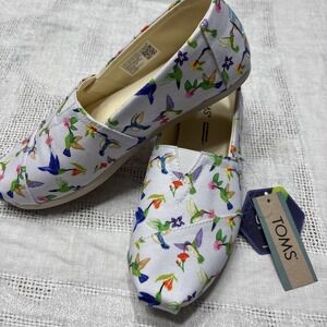 TOMS Classic Alpargata flats multicolor hummingbird floral print NWT  Sz 6.5